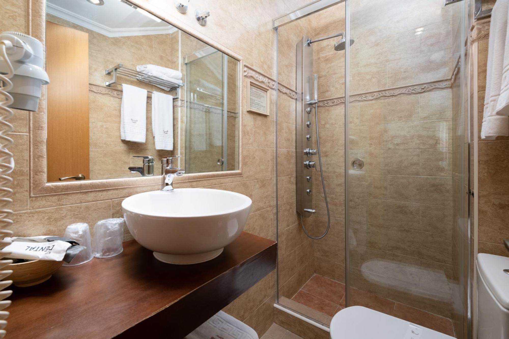 Cimavilla Rooms Gijón Extérieur photo