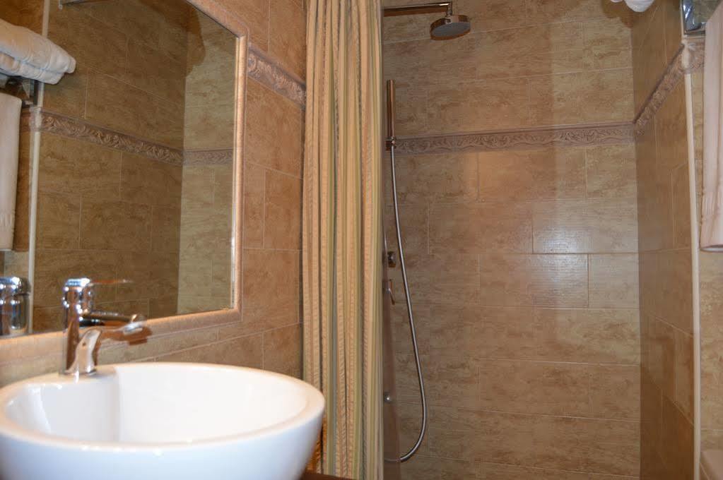 Cimavilla Rooms Gijón Extérieur photo